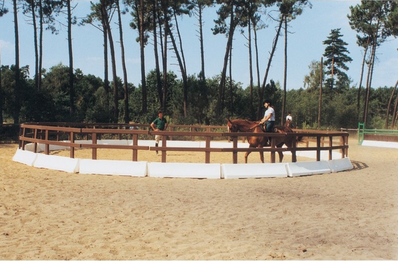 Mobilní jízdárna pro koně La Gée