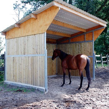 Dřevěný přístřešek pro koně La GÉE