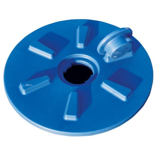 Modré rotačně tvářené víko pro cisterny La GÉE průměr 600 mm s odvzdušňovacím ventilem