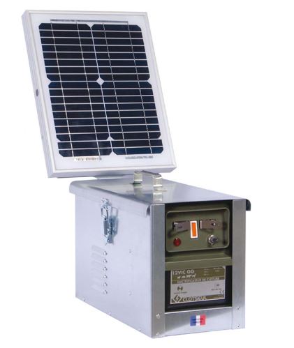 CLOTSEUL VIC 12 GG bateriový zdroj napětí pro elektrický ohradník se solárem 10 W, 3,55J