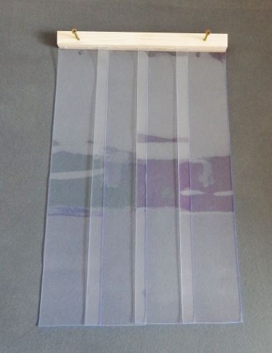 PVC lamela k psí boudě 120 x 80 x 80 cm a 130 x 80 x 80 cm