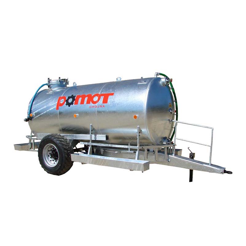 Cisterna na vodu s napájecími žlaby za traktor POMOT T 507/4 objem 6700 l homologace