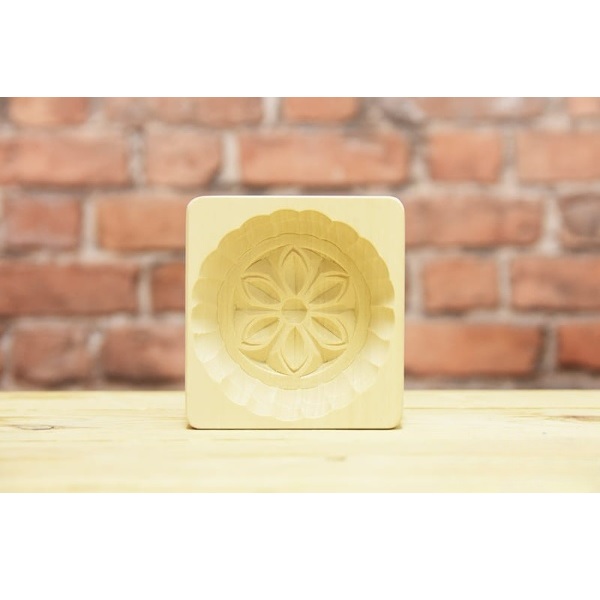 Dřevěná forma na máslo vzor hvězda rozměr másla 8,5 x 8,5 x 2,3 cm